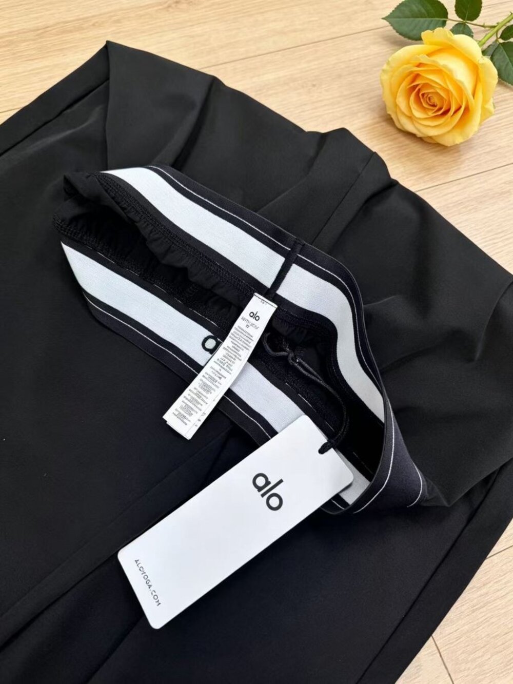 ALO Yoga 💋 Black Straight-Leg Pants (Regular Sz) Brand New Suit Up Trouser - Picture 6 of 7